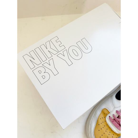 Nike Women's Made By You Custom Air Force One Size 11 Tennis Shoe Sneaker - Picture 3 of 7